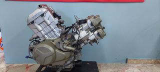 Κινητήρας χωρισ πηνια μιζα  varadero 66000km