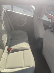 Opel Insignia 2018-thumb-2