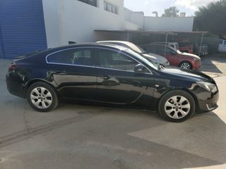 Opel Insignia 2018-thumb-8