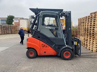 Linde 2012 H30D-01-thumb-2