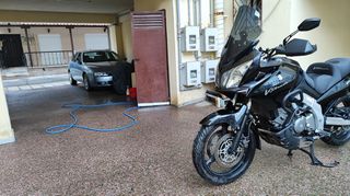 Suzuki V-Strom 650 2004-thumb-1