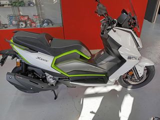Thrust X-SUV 300 2026-thumb-7