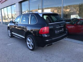 Porsche Cayenne 2004 Turbo-thumb-1