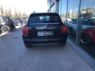 Porsche Cayenne 2004 Turbo-thumb-2