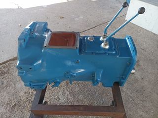Τρακτέρ Ford 1970 3000-thumb-2