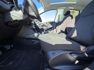 Peugeot 208 2017 1.2 Vti 12V Active Navi Sunroof-thumb-47