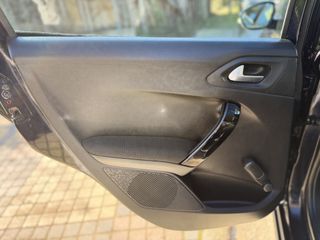 Peugeot 208 2017 1.2 Vti 12V Active Navi Sunroof-thumb-52