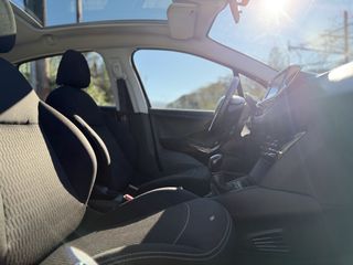 Peugeot 208 2017 1.2 Vti 12V Active Navi Sunroof-thumb-96