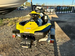 Sea-Doo 2016 SPARK 2UP BRP-thumb-3