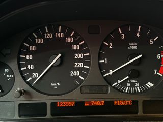 Bmw X5 2001 4.4 i-thumb-5
