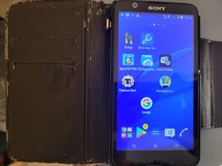 Sony xperia E4-thumb-2