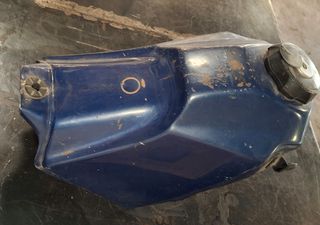 Ρεζερβουαρ με ταπα και κλειδι