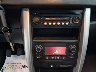 Peugeot 207 2010-thumb-15