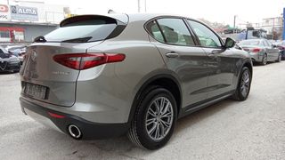 Alfa Romeo Stelvio 2019 Q4 210hp AT diesel Super 4X4-thumb-4