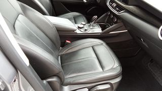 Alfa Romeo Stelvio 2019 Q4 210hp AT diesel Super 4X4-thumb-10