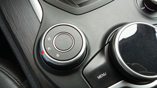 Alfa Romeo Stelvio 2019 Q4 210hp AT diesel Super 4X4-thumb-20