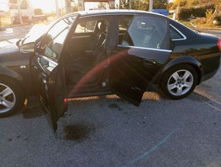 Audi A4 2002 1.6-thumb-10