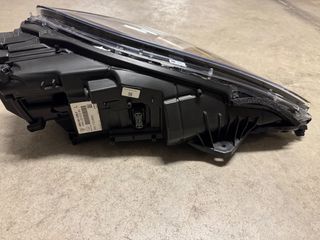 Porsche Macan Led headlight left-thumb-4