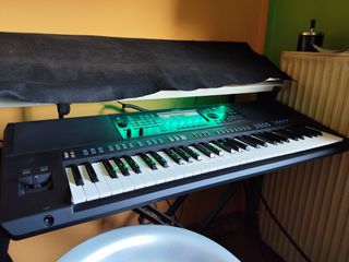 YAMAHA PSR SX700 - ΕΥΚΑΙΡΙΑ - Πωλείται από τη Χίο