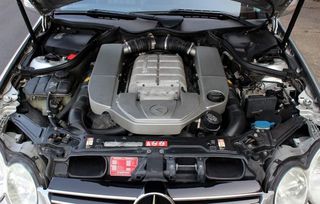 ΚΟΜΠΡΕΣΟΡΑΣ AMG C32