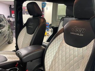 Jeep Wrangler 2018 UNLIMITED-thumb-8