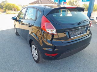 Ford Fiesta 2016-thumb-4