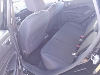 Ford Fiesta 2016-thumb-8