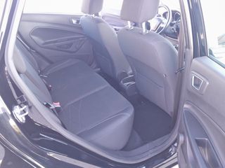 Ford Fiesta 2016-thumb-9