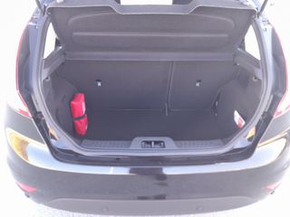 Ford Fiesta 2016-thumb-12
