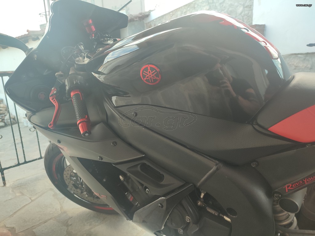 Yamaha YZF-R1 2004 YZF-R1