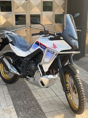 Honda XL 750 Transalp 2025 ΜΕ ΔΩΡΑ 1.240€