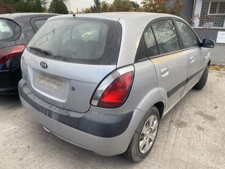 ΚΑΘΡΕΦΤΗΣ R + L ΚΑΙ ΠΟΡΤΑΚΙ ΡΕΖΕΡΒΟΥΑΡ KIA RIO 05-11
