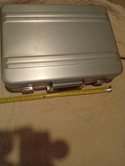 2- zero halliburton briefcases-thumb-3