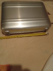 2- zero halliburton briefcases-thumb-7