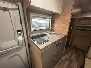 Weinsberg 2024 CaraHome 650 DG "Διαθεσιμο προς ενοικίαση"-thumb-11