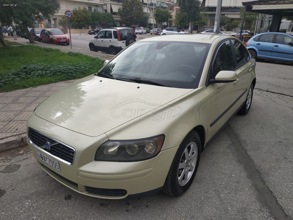 Volvo S40 2004