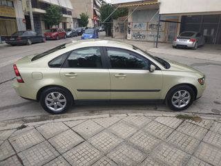 Volvo S40 2004-thumb-7