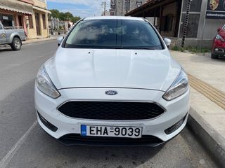 Ford Focus 2018-thumb-6