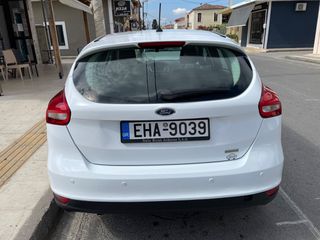 Ford Focus 2018-thumb-7