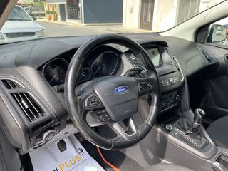Ford Focus 2018-thumb-11