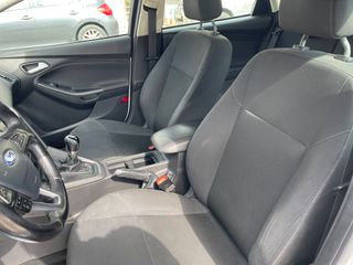 Ford Focus 2018-thumb-13