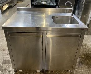 Λάντζα Κλειστή Ανοξείδωτη 100x70x87Cm Με 1 Γούρνα 23x23x19Cm & Κάδο Τροχήλατο - Μεταχειρισμένη.