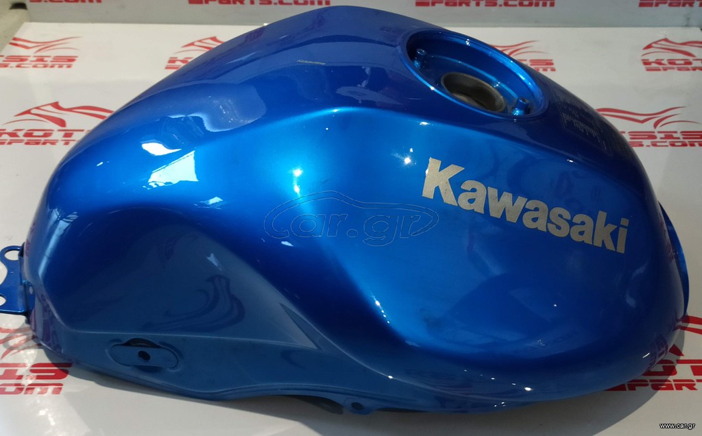 ΠΩΛΕΙΤΑΙ ΡΕΖΕΡΒΟΥΑΡ ΓΙΑ KAWASAKI ER 6N 2006-2008