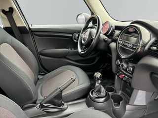 Mini One D 2018 Mini One D-thumb-12