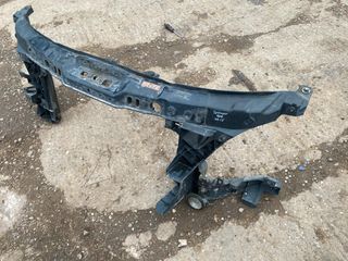 Μετωπη πλαστικη για Mercedes Sprinter 06-13