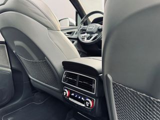 Audi SQ7 2017 *Ελληνικό*7αθέσιο*Τετραδιεύθυνση*Αερανάρτηση*Πανόραμα*-thumb-23