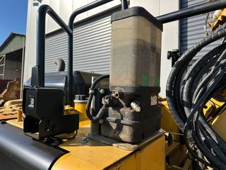 Εκσκαφέας Με Ερπύστριες CAT 2016 325F-thumb-23