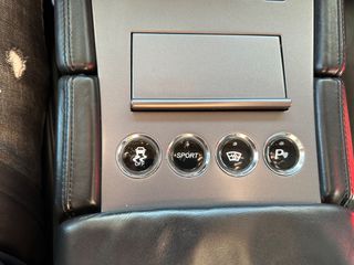 Aston Martin DB9 2005-thumb-33