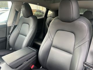 Tesla Model Y 2022 LONG RANGE-thumb-10