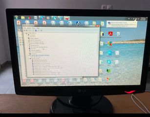 LG flatron w1943ss-pf 19"